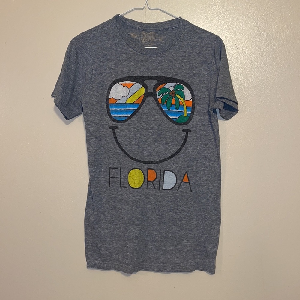 Retro Brand T-Shirt Size Small Says Florida